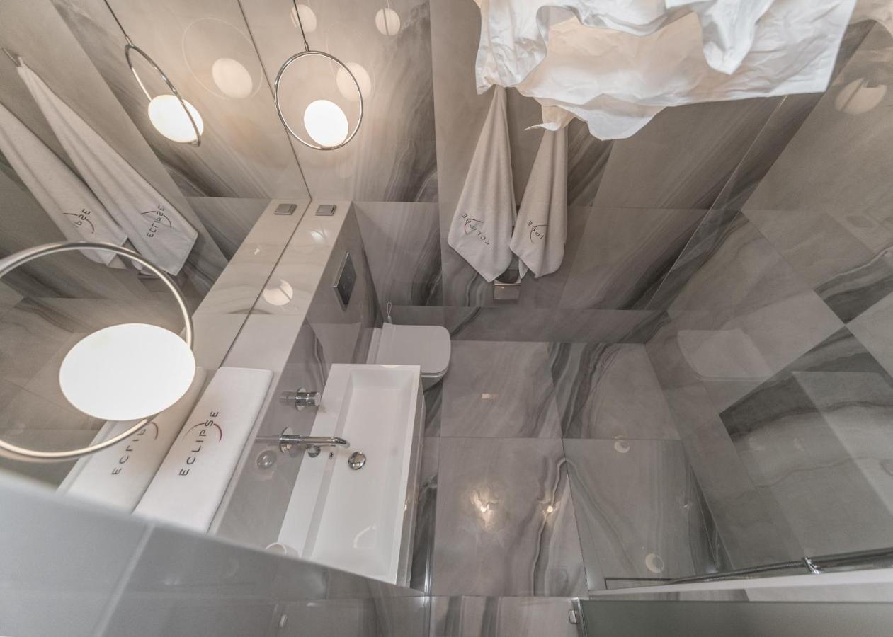 Apartment Eclipse Silver *