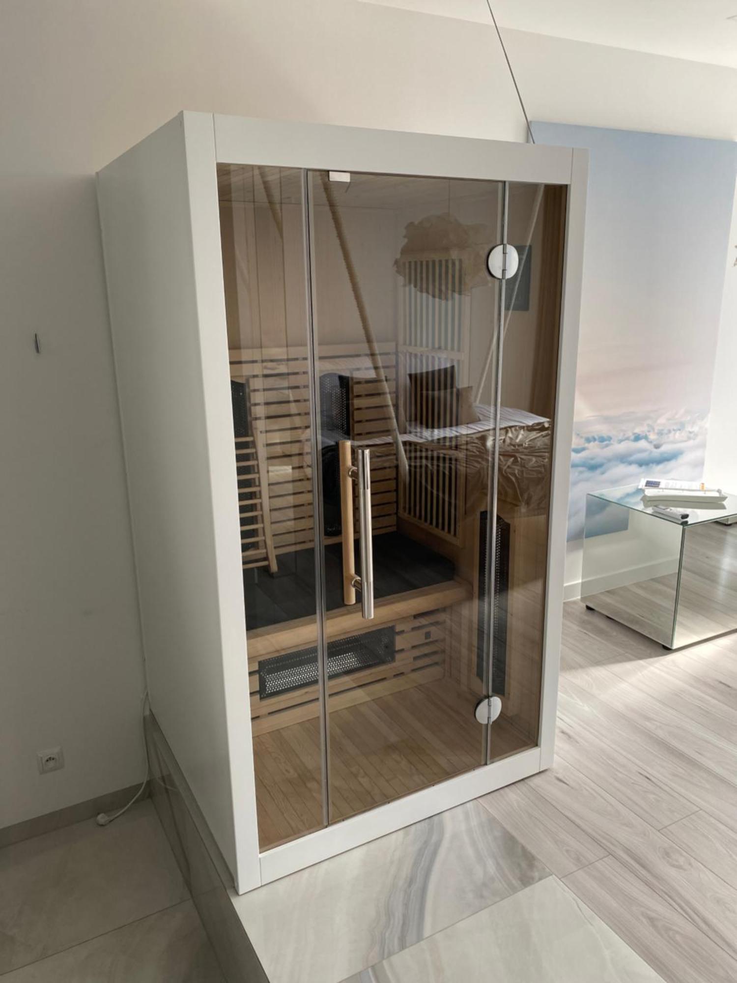 Apartment Eclipse Silver *